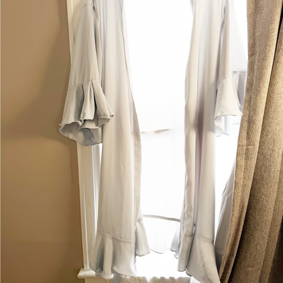 Elegant Belted Pale Blue Lightweight Day Robe w/Ruffled Hem at Sleeve, Bottom - Picture 12 of 12